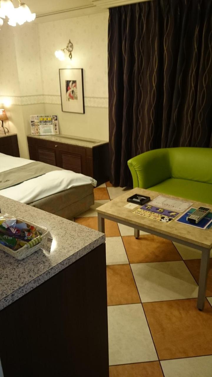 Hotel Itami ภายนอก รูปภาพ